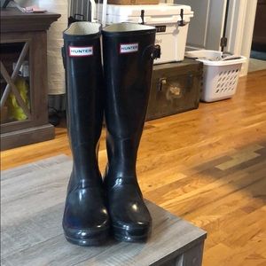 Glossy Hunter Tall Rain Boots